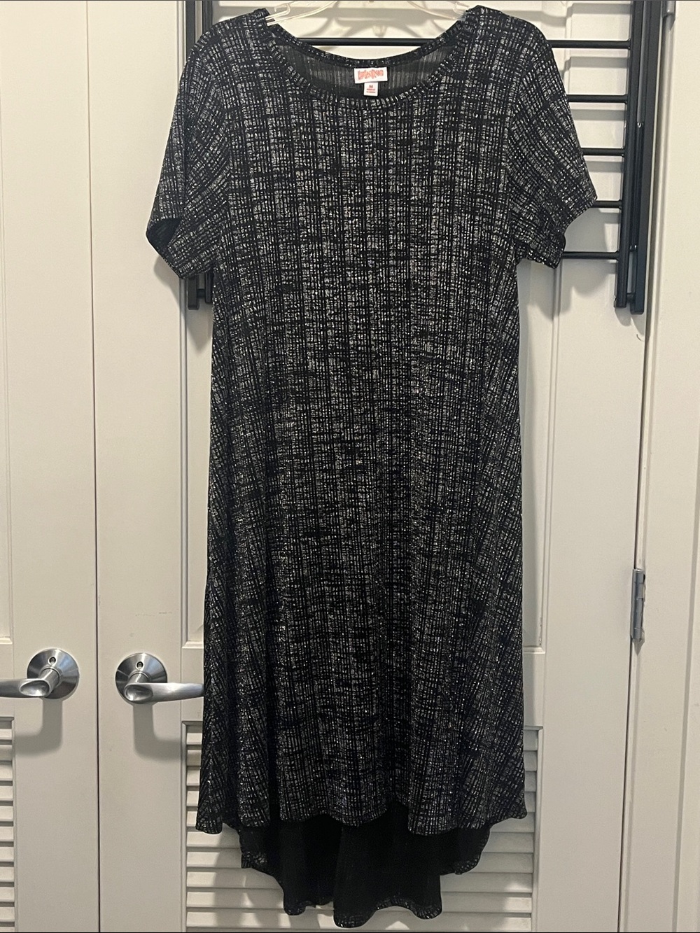 LuLaRoe M Carly Black Silver Metallic Shift Dress